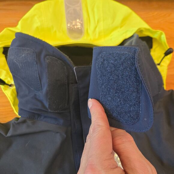 GILL OS2 Jacket Mens S Navy Sailing Yachting Waterproof Pockets OS2J Fishing - Picture 9 of 15